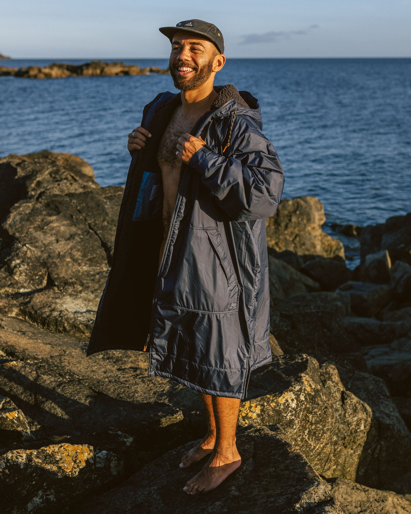 Male_Waves Recycled Sherpa Lined Changing Robe - Rich Navy