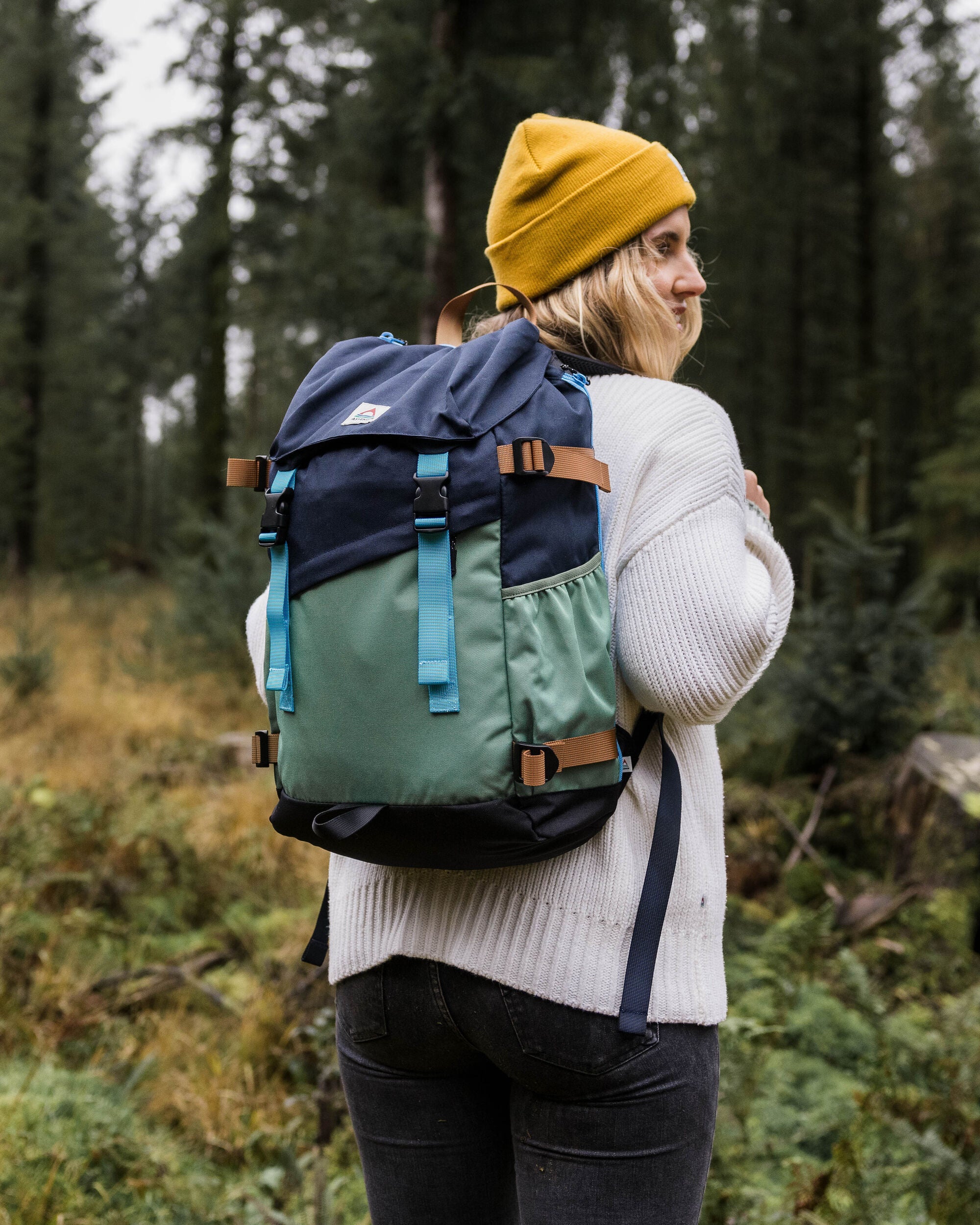 Boondocker Recycled 26L Backpack Deep Navy/Laurel Green