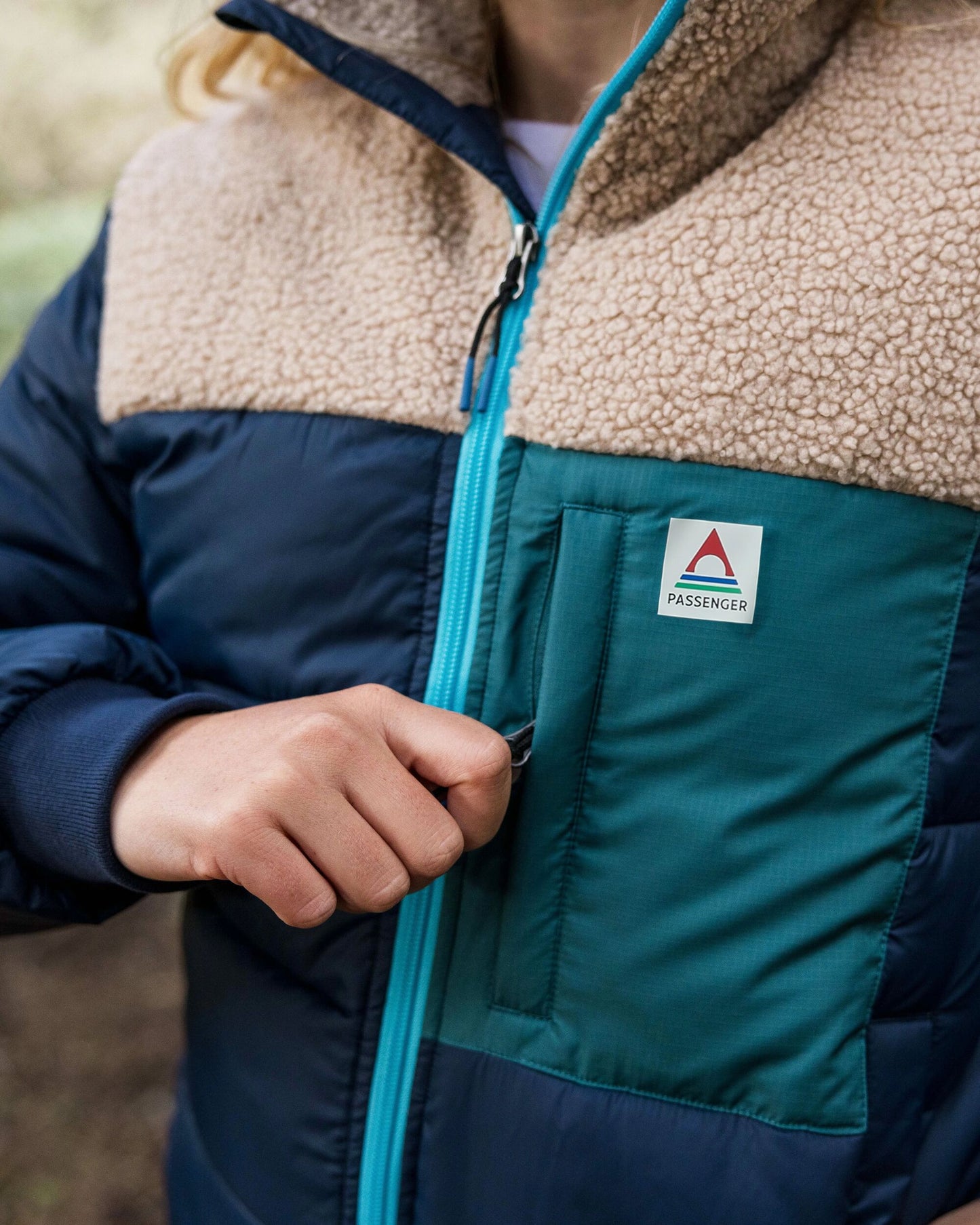 Inspire Recycled Insulated Jacket - Rich Navy