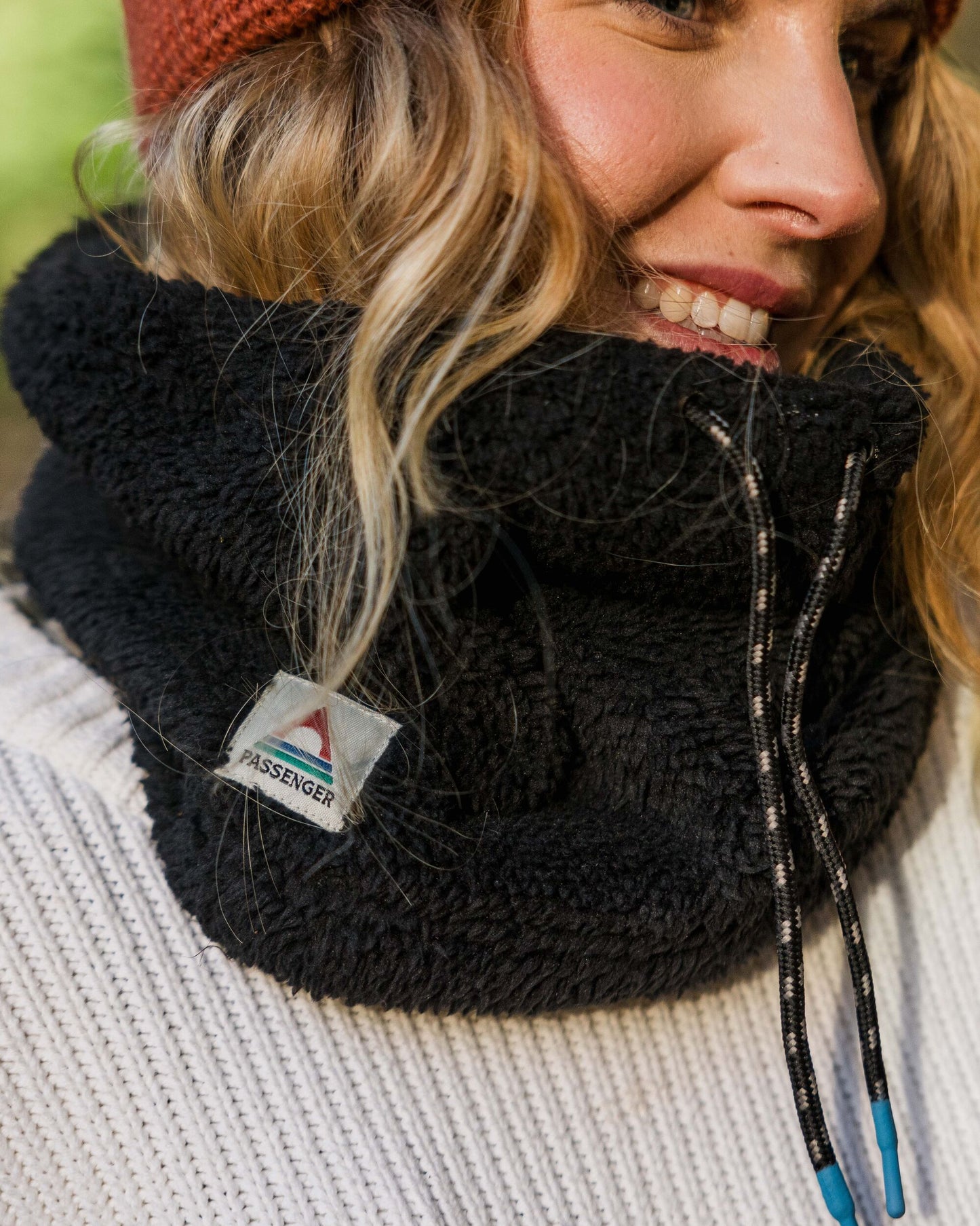 Womens_Ash Recycled Sherpa Fleece Snood - Black