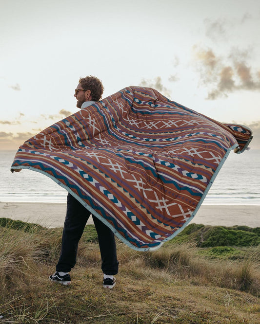 Male_Nomadic Recycled Sherpa Blanket - Ginger Paddle Geo
