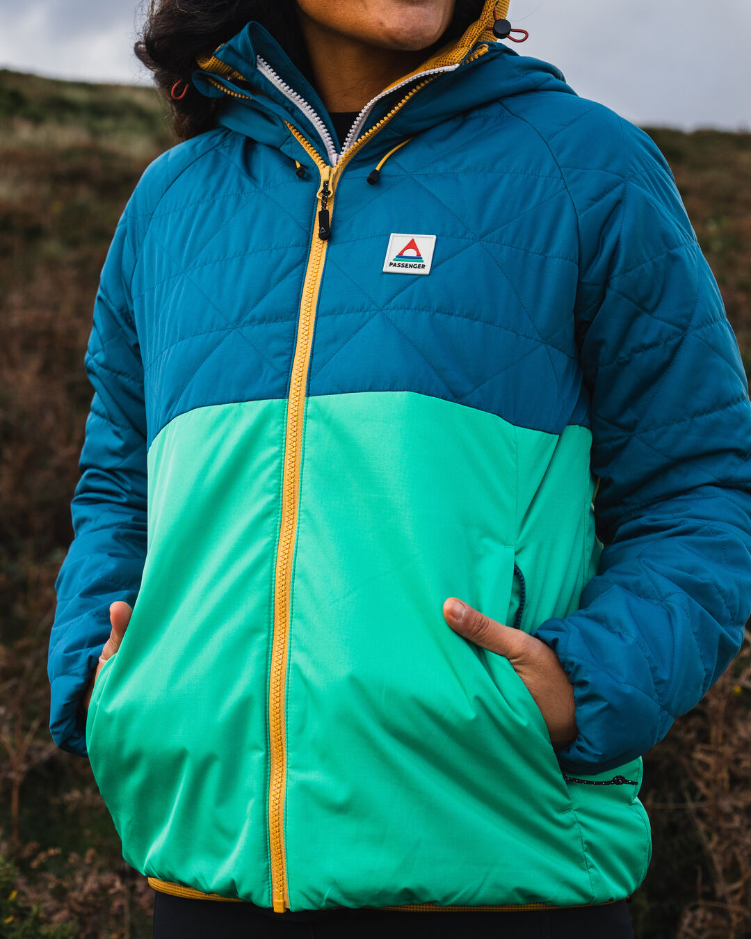 Singletrack Recycled Thermore® Insulated Jacket - Corsair Blue/ Jungle Green