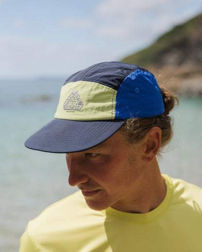 Male_Emerge 5 Panel Trail Cap - Moonlight Blue