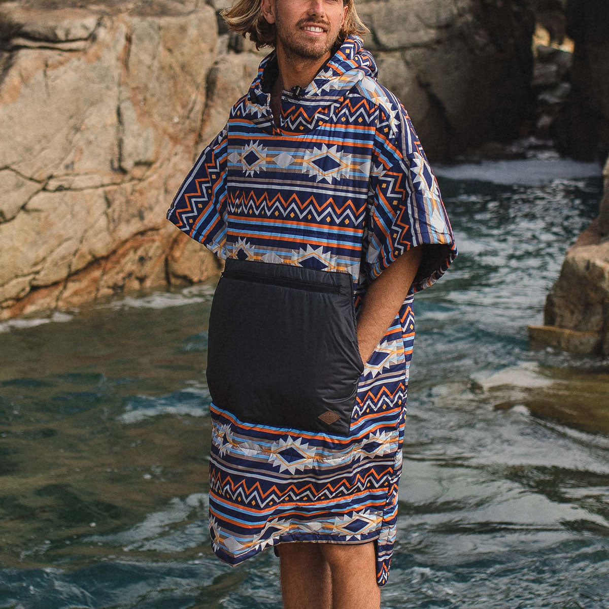 Male_Wild Insulated Poncho - Multi-Navy