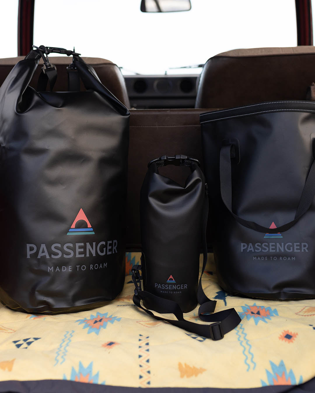 Recycled Bucket Bag Black – Passenger