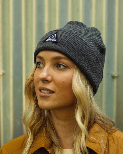 Womens_Core Recycled Acrylic Low-Top Beanie - Charcoal