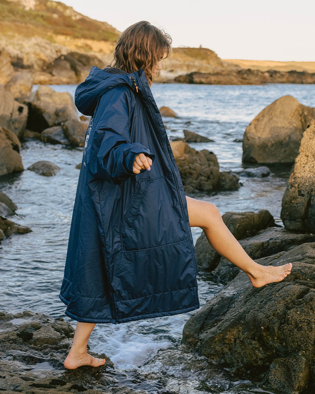 Womens_Waves Recycled Sherpa Lined Changing Robe - Rich Navy